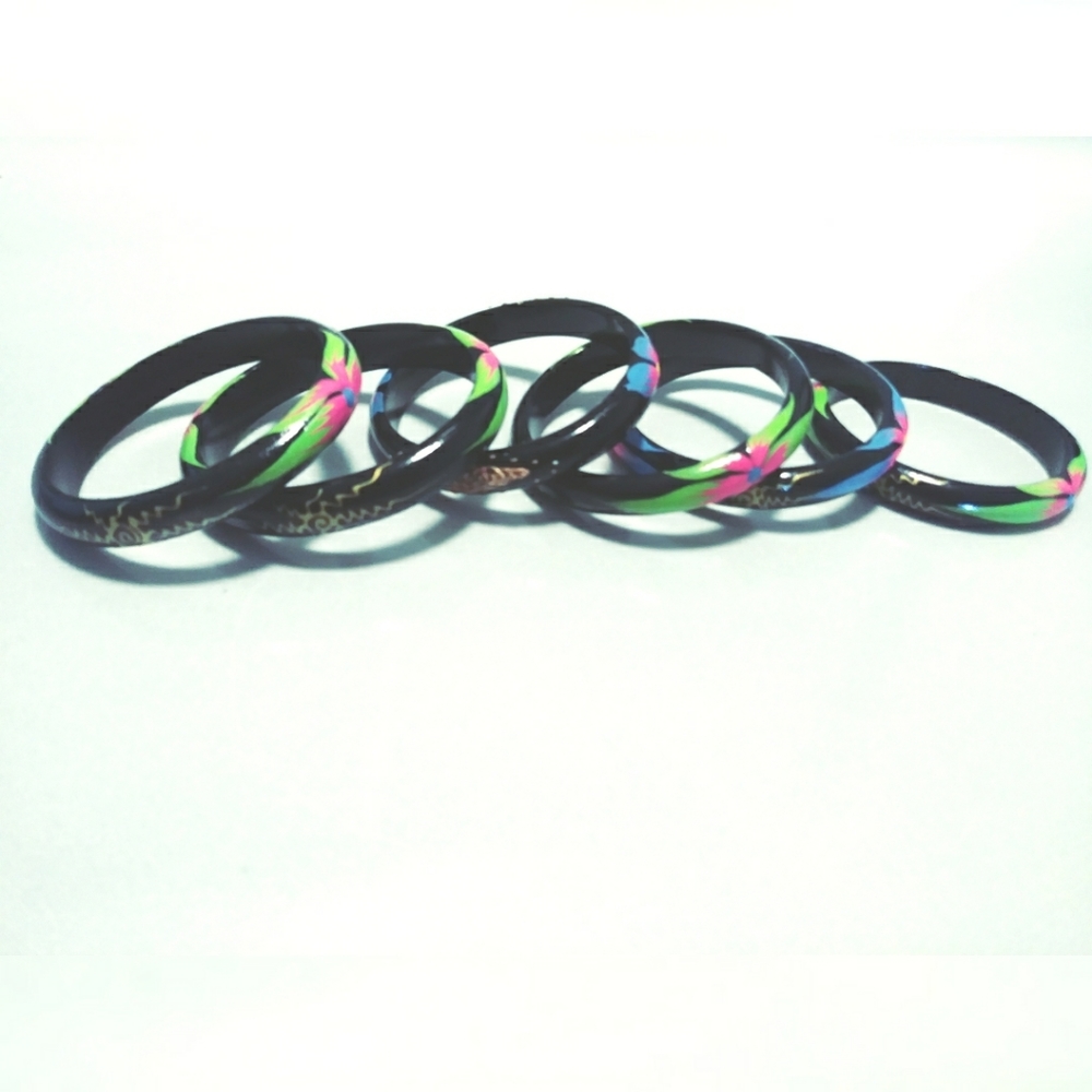 New Polynesian bangles